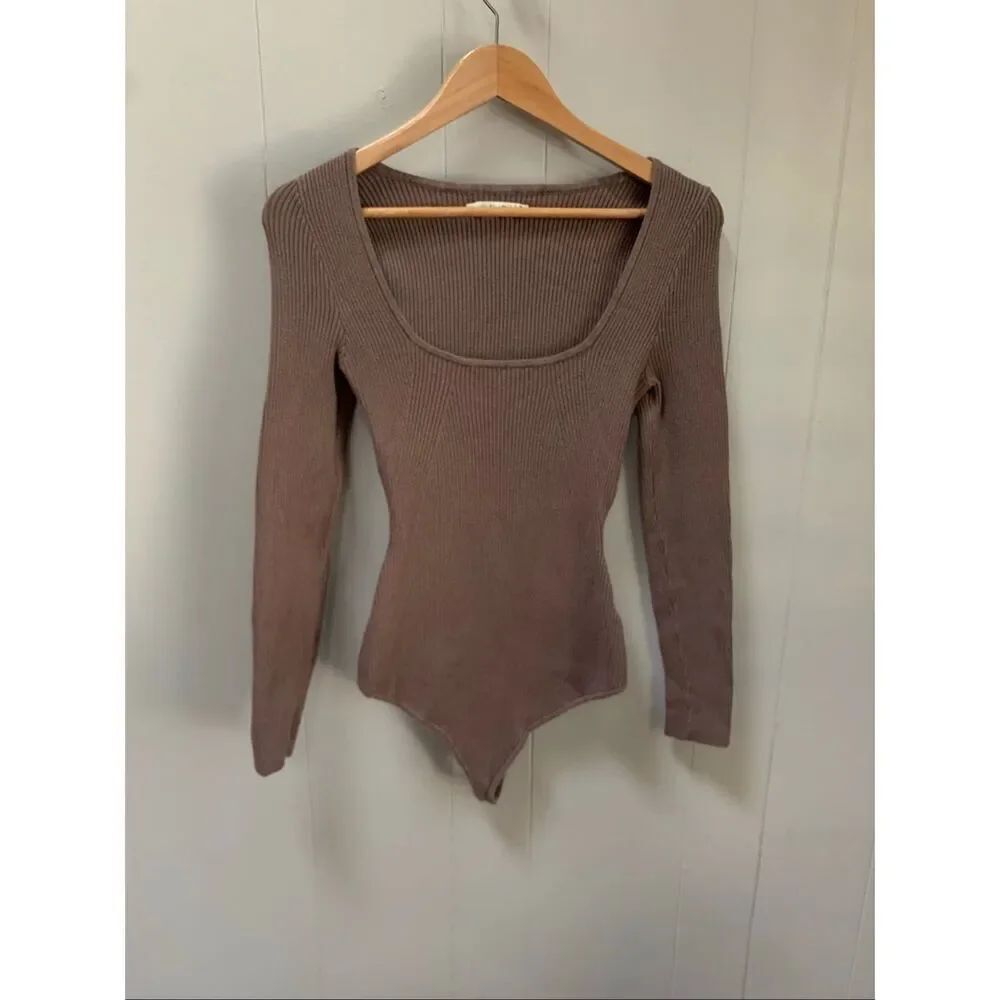 Abercrombie & Fitch Long Sleeve Seamless Rib Knit Bodysuit M